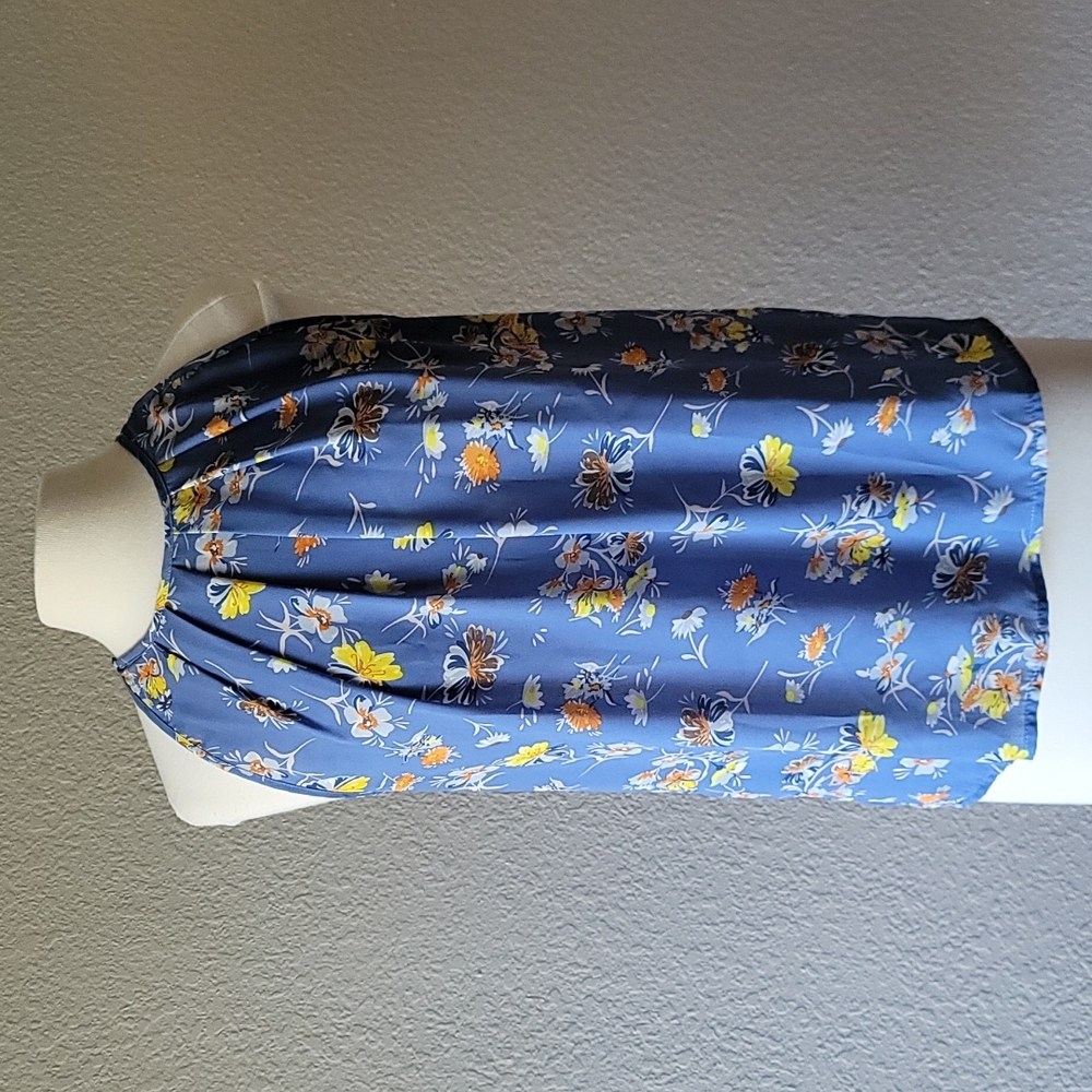 Ava Christine Blue Floral Sleeveless Highneck